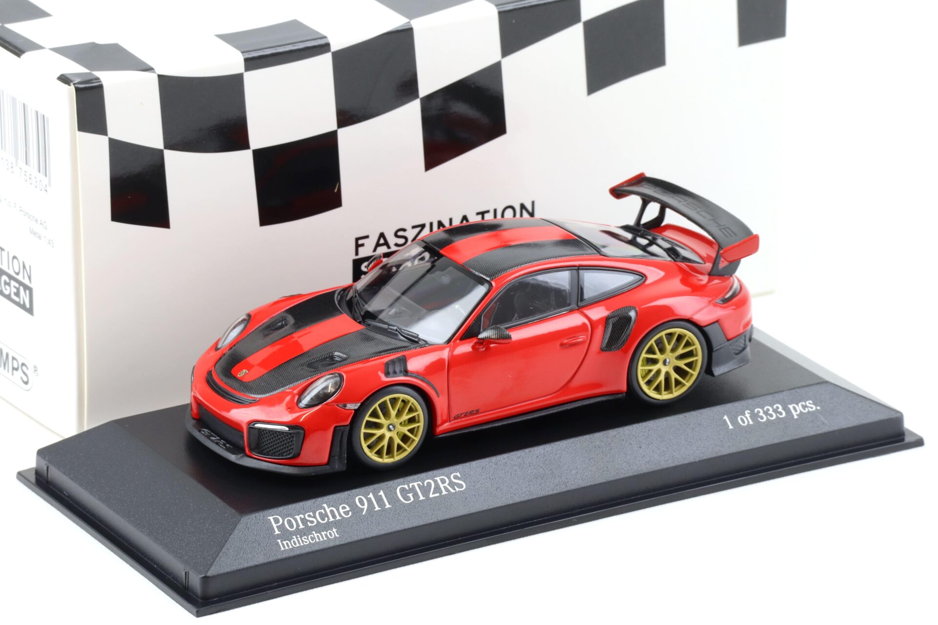 1:43 Minichamps Porsche 911 (991.2) GT2 RS Weissach Package 2018 Indisch red/ gold wheels