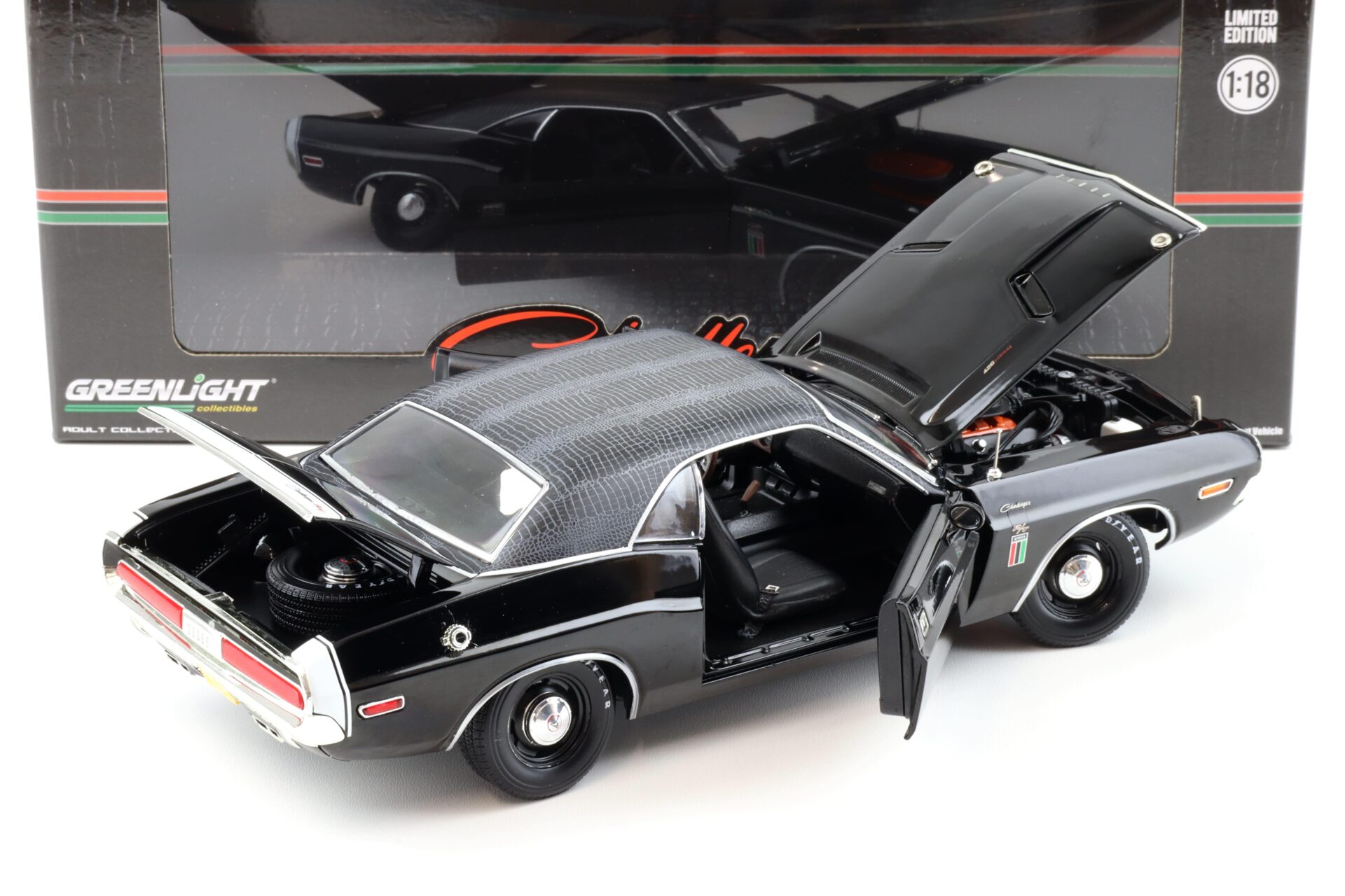 1:18 Greenlight 1970 Dodge Challenger R/T 426 Hemi Coupe THE BLACK GHOST