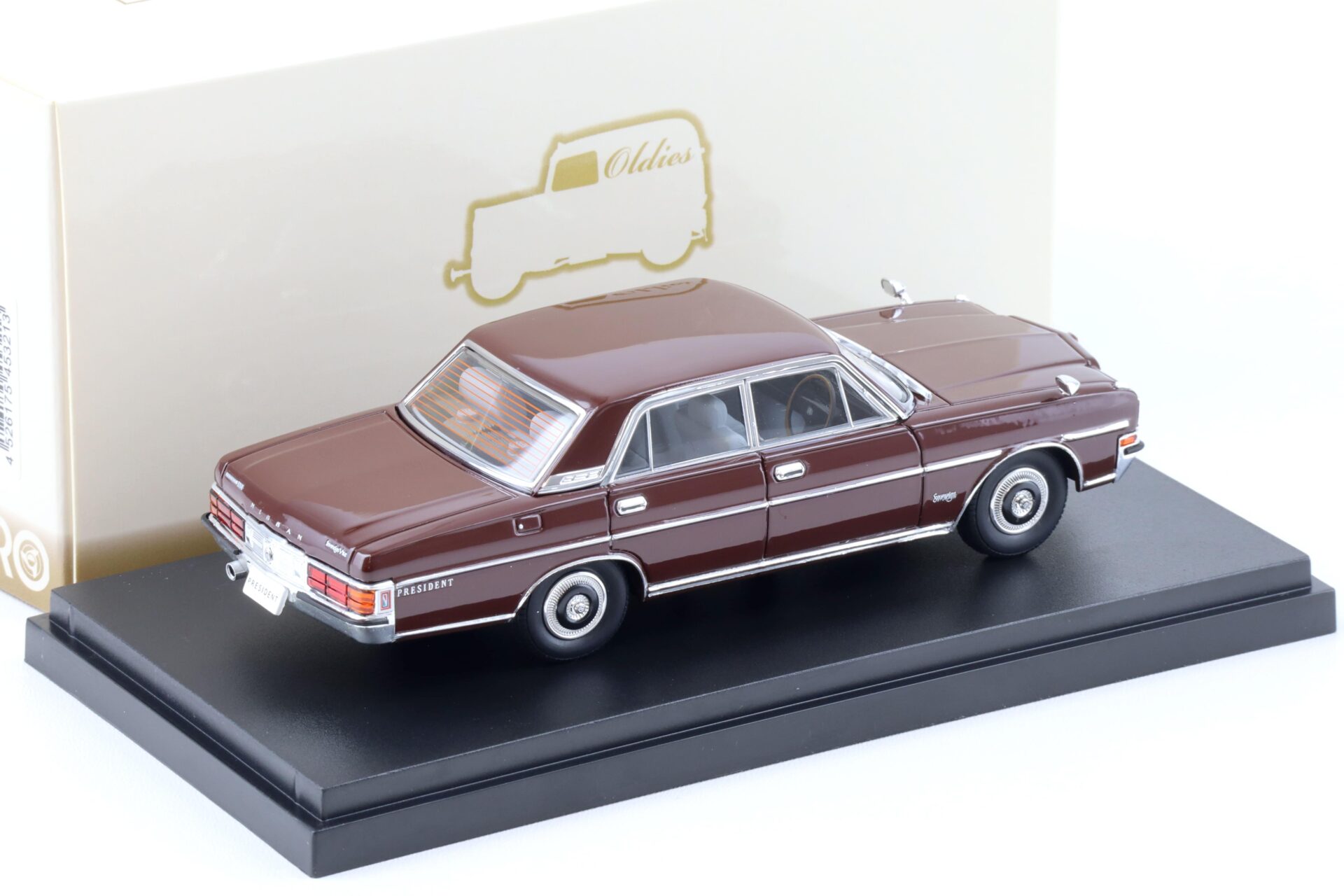 1:43 Ebbro Nissan President 252 Limousine brown