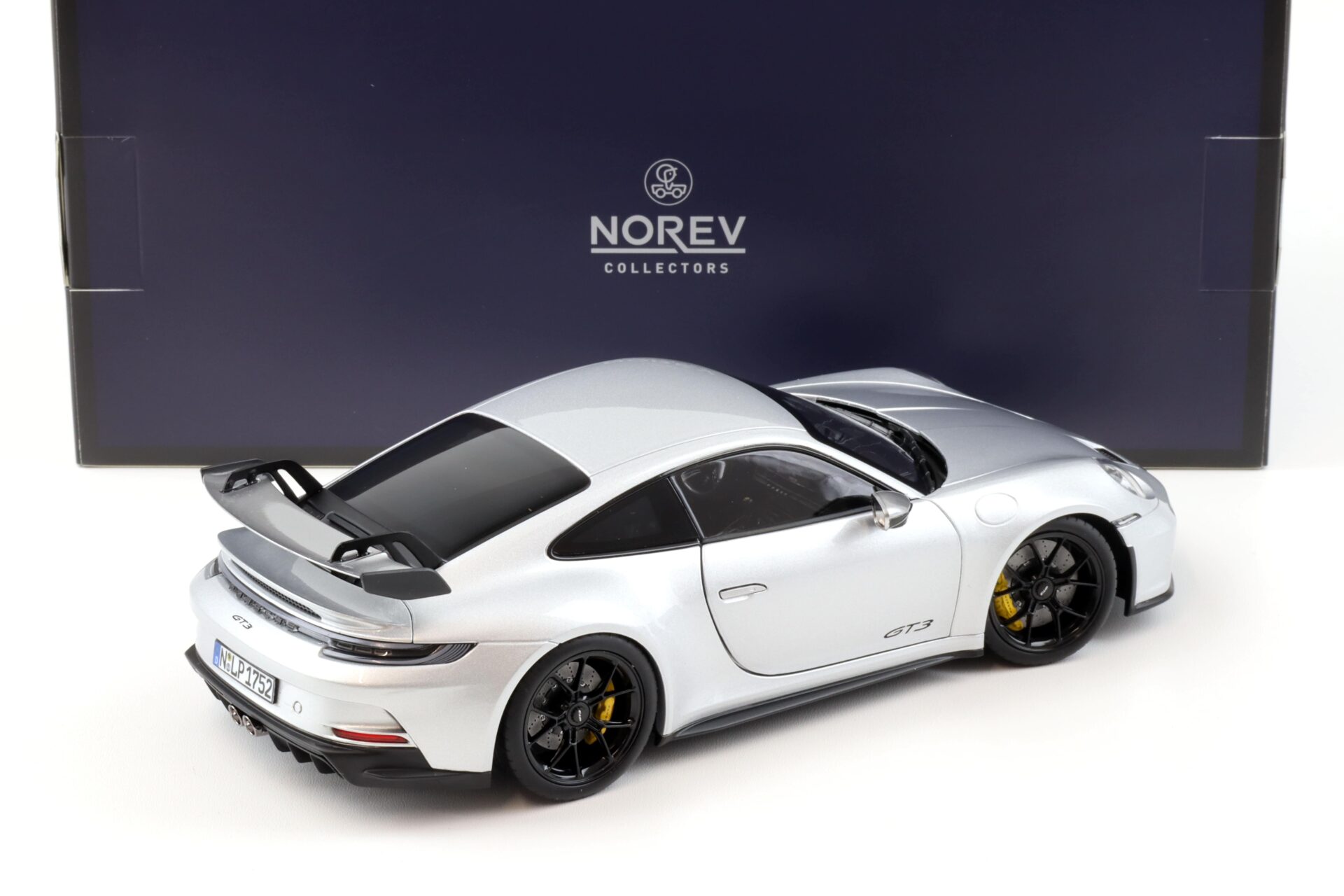 1:18 Norev Porsche 911 (992) GT3 Coupe silver metallic 2021 - Limited 300 pcs.