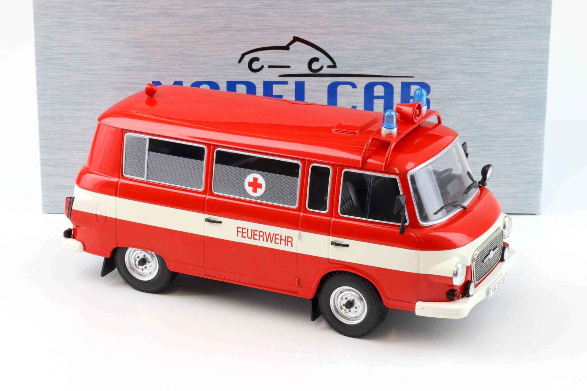 1:18 MCG Barkas B1000 Kleinbus Feuerwehr Ambulanz DDR 1965 white/ red