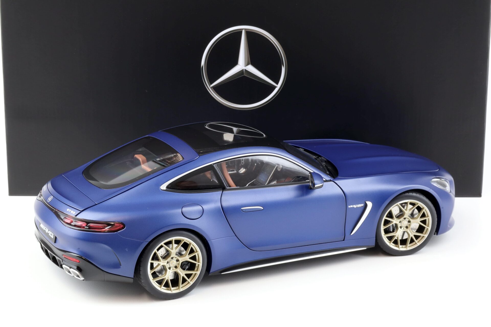 1:12 NZG Mercedes AMG GT 63 4Matic C192 Spektral-blue MAGNO DEALER VERSION