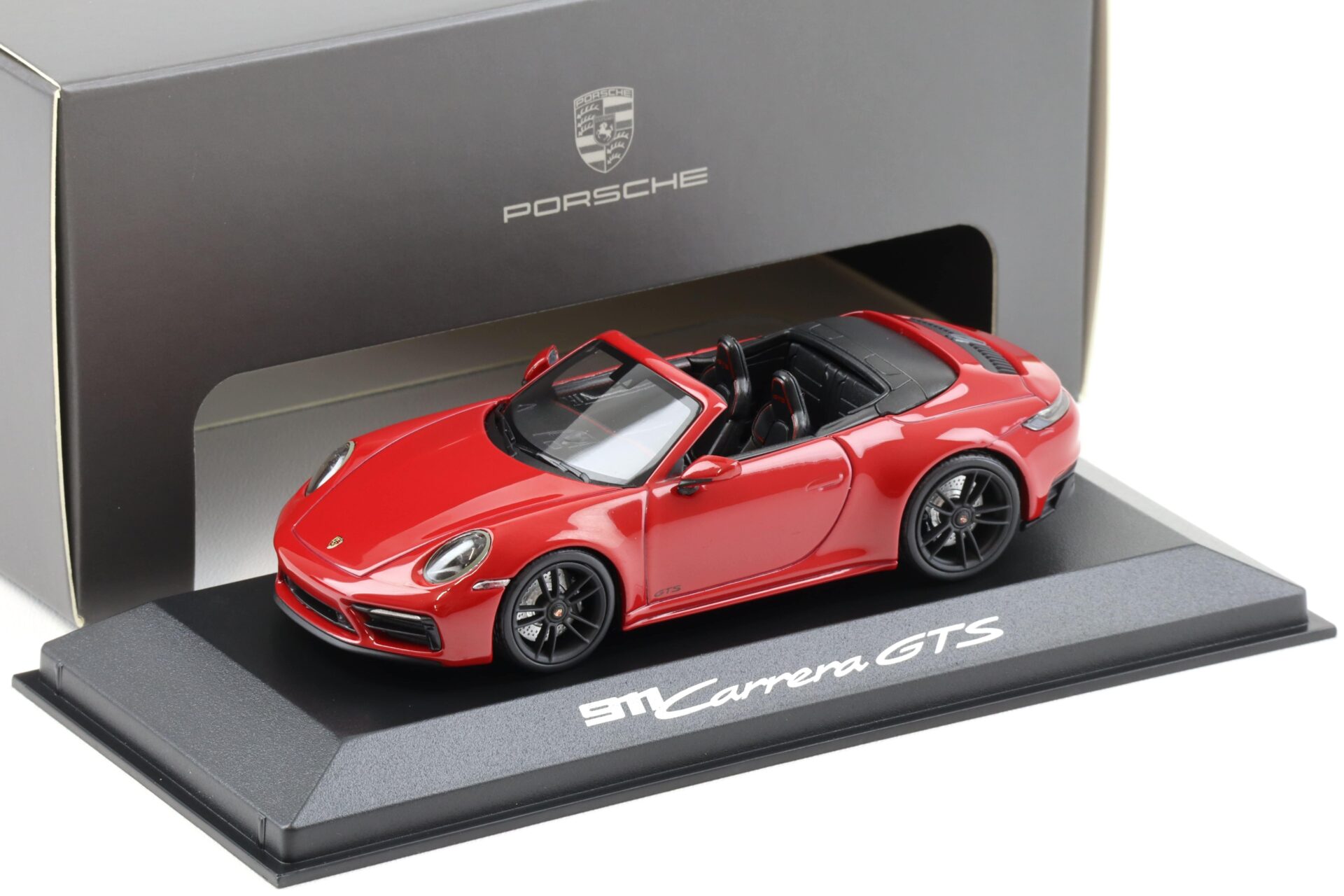 1:43 Minichamps Porsche 911 (992) Carrera GTS Cabriolet Karmin red WAP DEALER