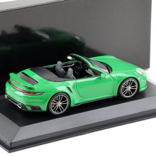 1:43 Minichamps Porsche 911 992 Turbo S Cabriolet 2020 Python green