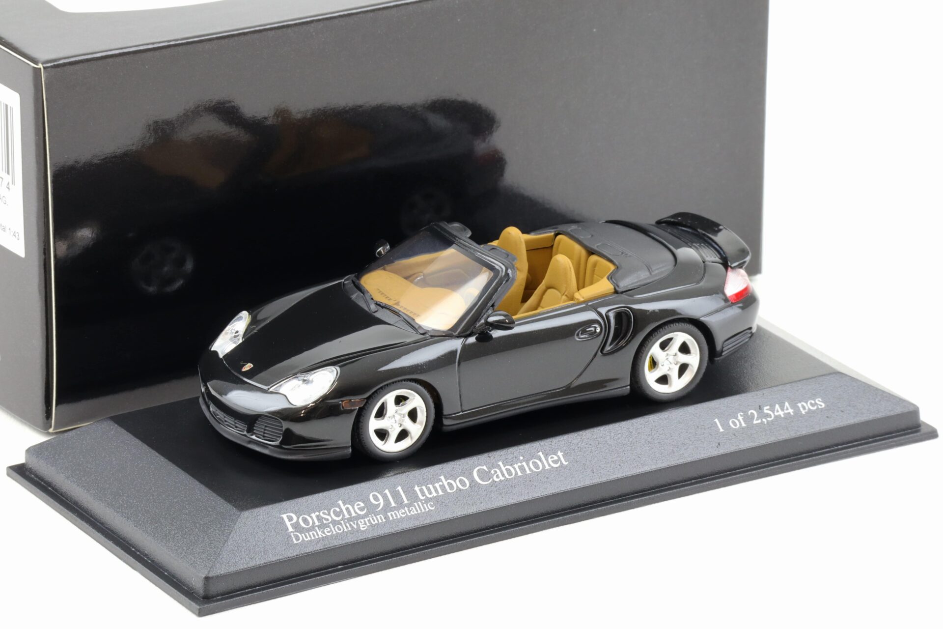 1:43 Minichamps Porsche 911 996 Turbo Cabriolet green metallic