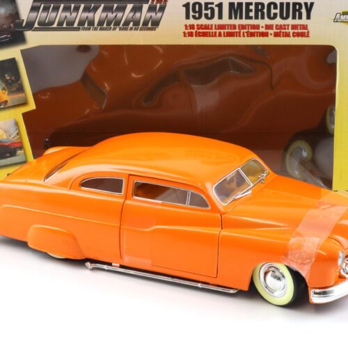 1:18 ERTL 1951 Mercury Coupe orange The Junkman 36685