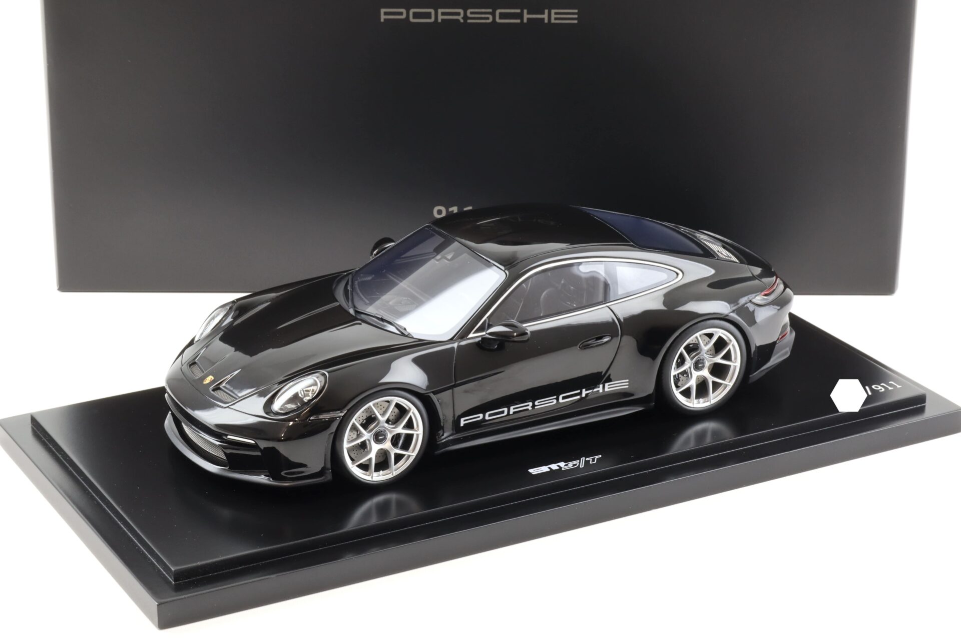1:18 Spark Porsche 911 (992) S/T Coupe black/ silver wheels 2023 WAP DEALER