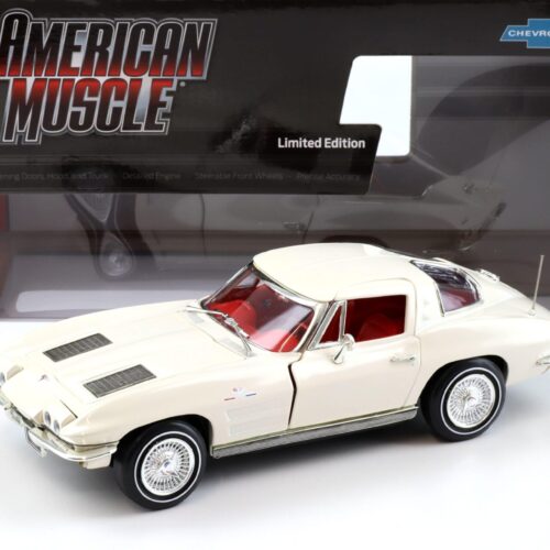 1:18 Auto World 1963 Chevrolet Corvette Z06 Coupe MCACN white