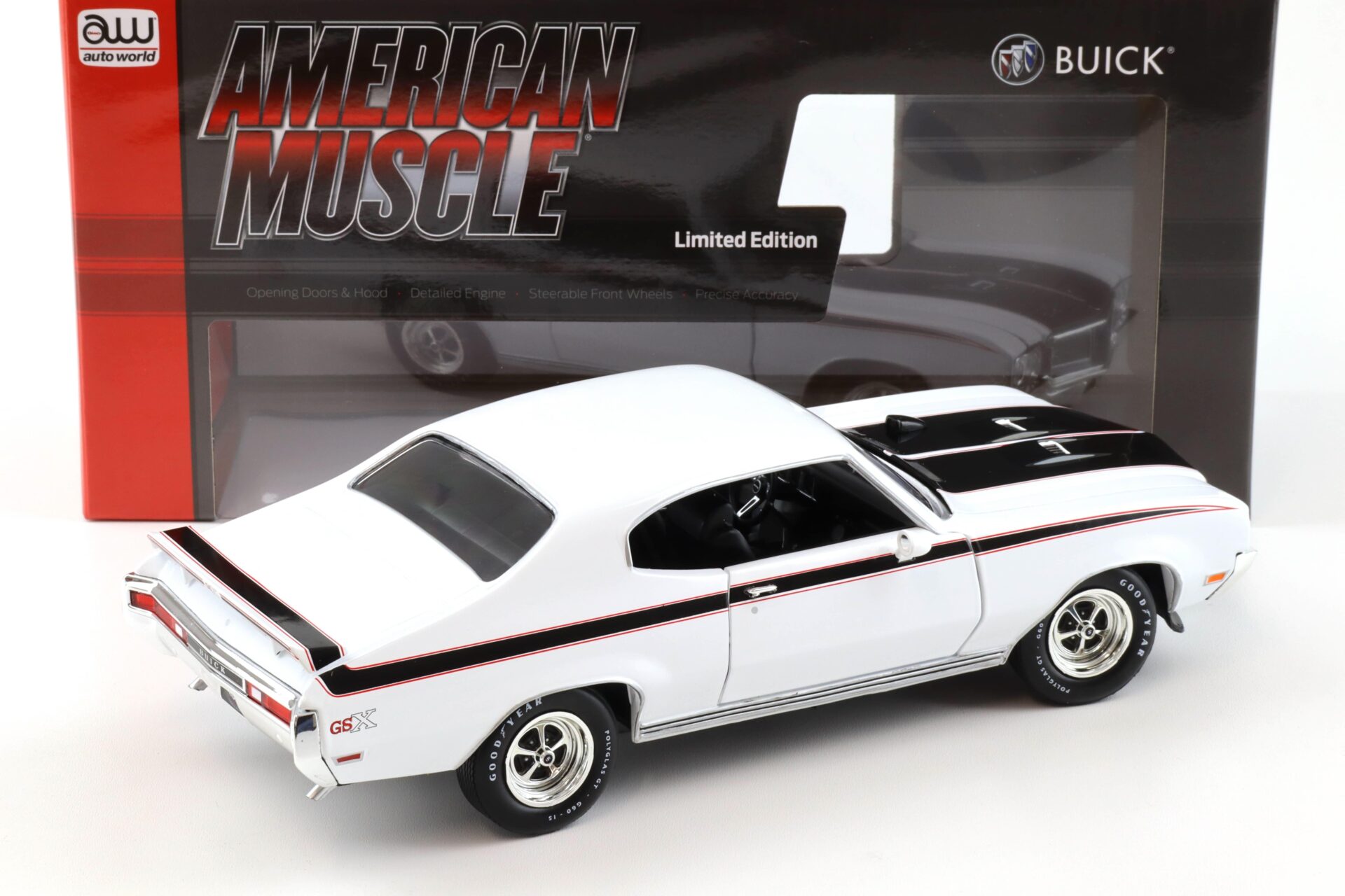 1:18 Auto World 1970 Buick GSX Coupe MCACN white