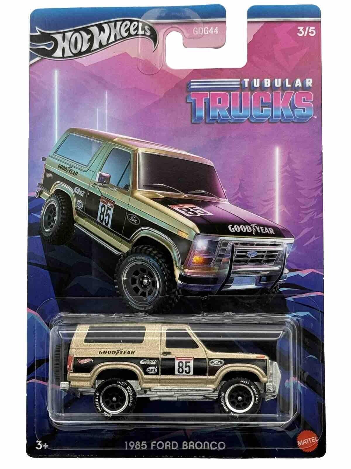 ID 95541 orig.jpg 1:64 Hot Wheels 2024 Tubular Trucks GDG44-977G 1985 Ford Bronco gold