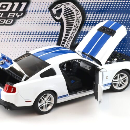 1:18 Greenlight 2011 Ford Mustang Shelby GT500 Coupe Performance white/ blue stripes