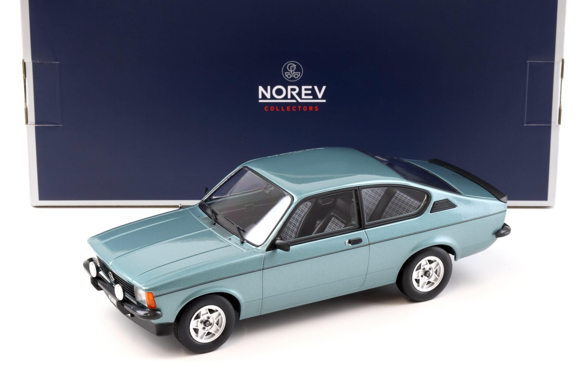 ID 95720 orig.jpg 1:18 Norev Opel Kadett C Rallye 2.0E Winterfest 1978 turquoise metallic