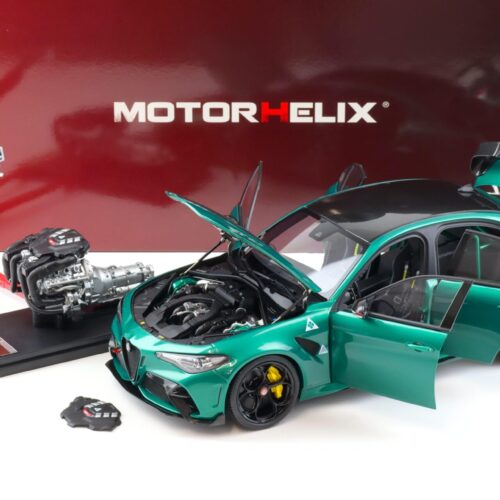 1:18 Motorhelix Alfa Romeo Giulia GTAm Montreal green + engine Die-Cast M89008