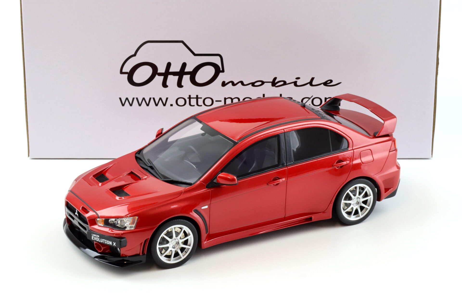 1:18 OTTO mobile OT1084 Mitsubishi Lancer EVO X FQ400 Sedan Orient red 2012