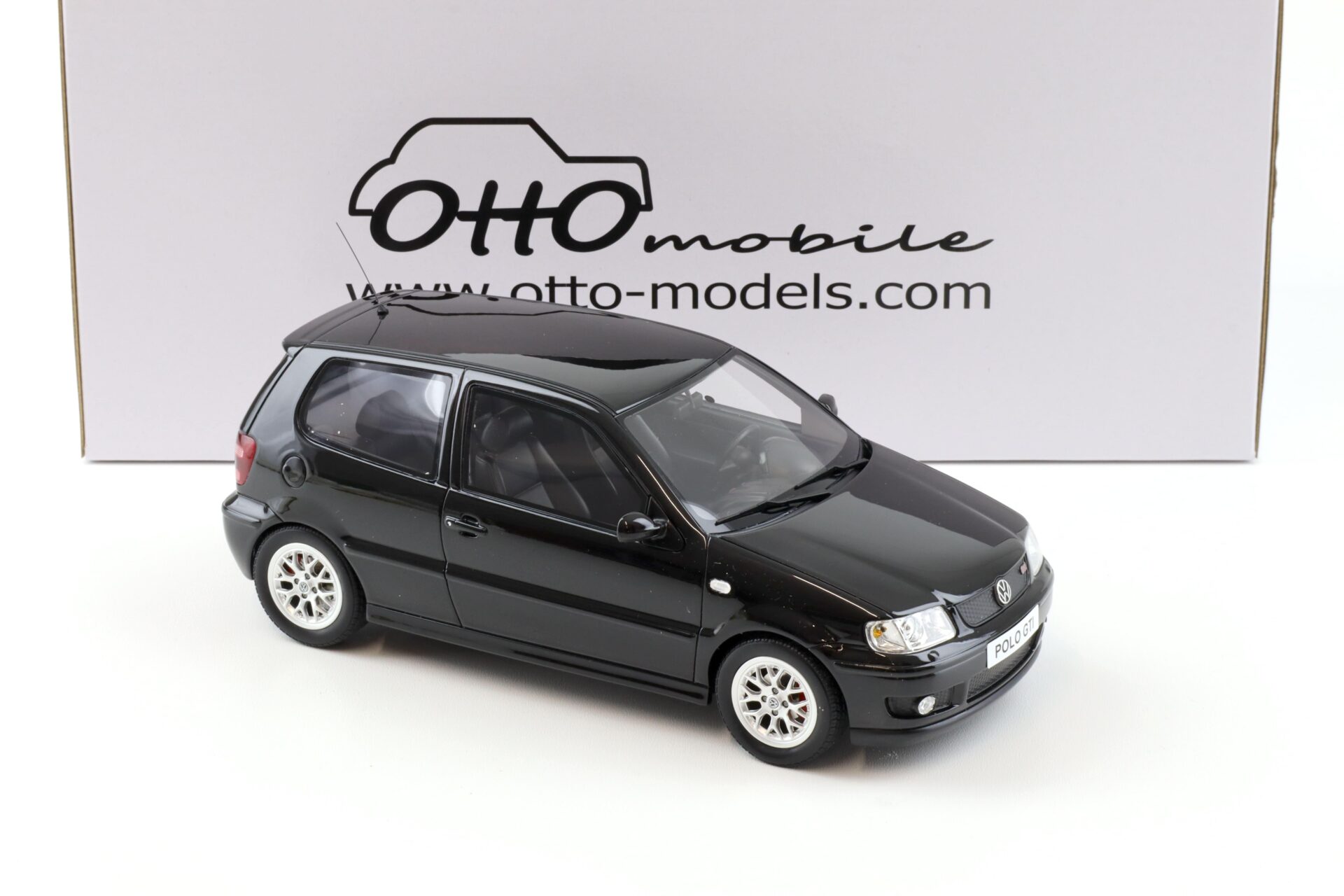 1:18 OTTO mobile OT1086 VW Polo GTI 6N black Magic LA7W 2001