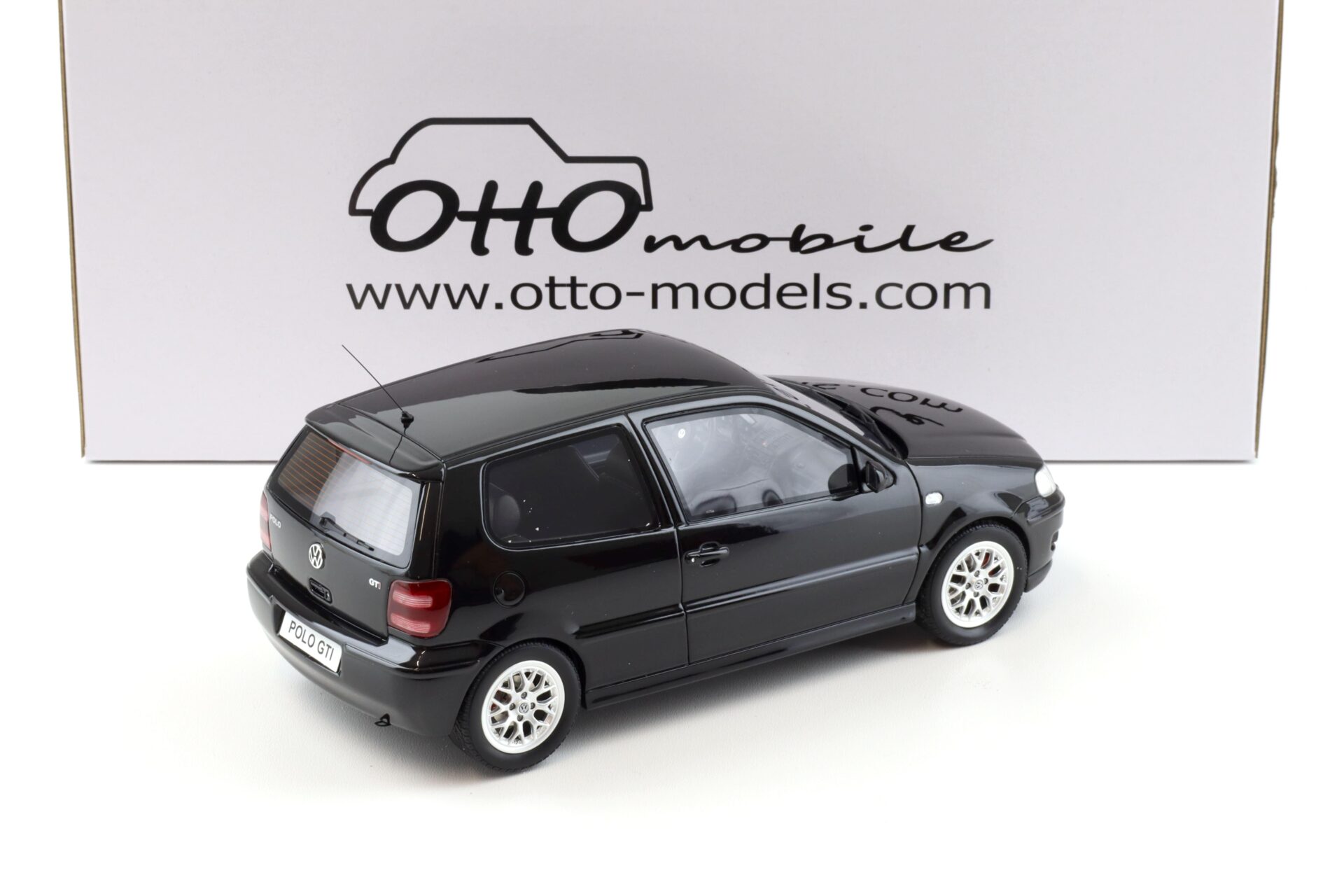 1:18 OTTO mobile OT1086 VW Polo GTI 6N black Magic LA7W 2001