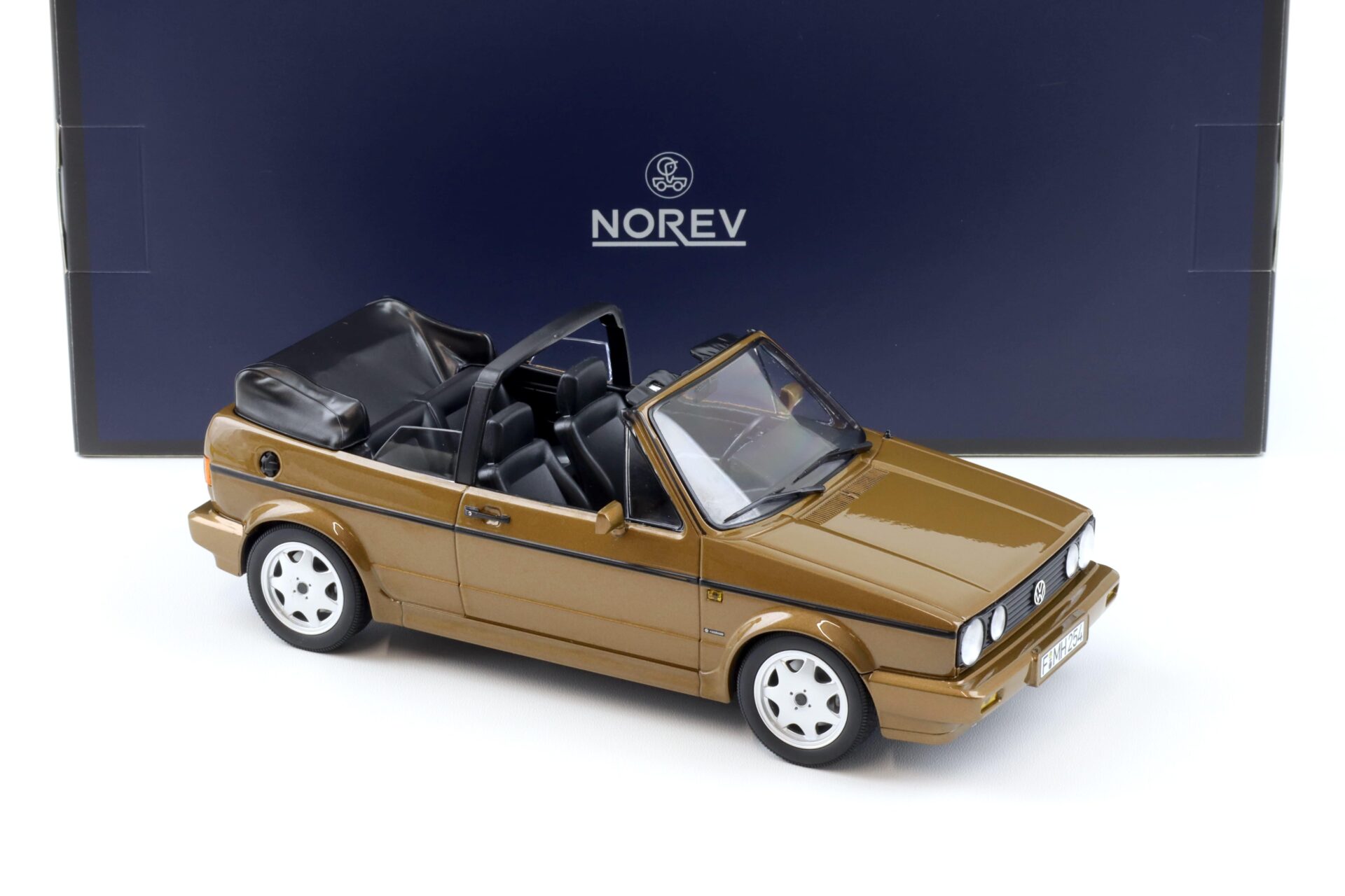 1:18 Norev VW Golf 1 Cabriolet 1992 Bronce metallic - Limited 200 pcs.