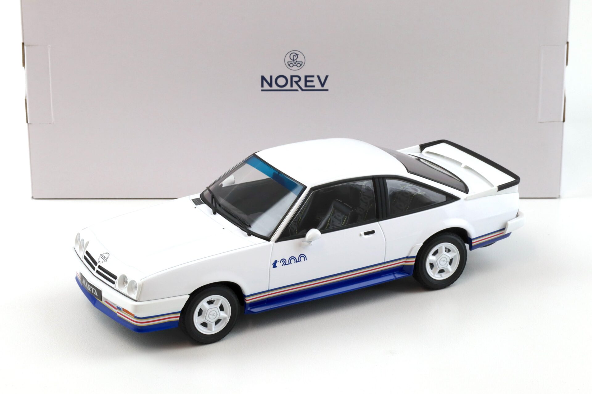 1:18 Norev Opel Manta B i200 Rothmans Livery 1984 white - Limited 750 pcs.