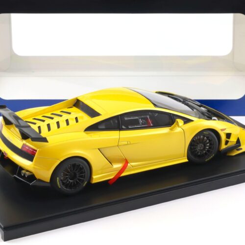 1:18 AUTOart Lamborghini Gallardo LP560-4 Super Trofeo yellow 74687