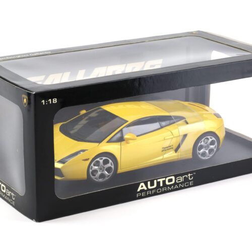 1:18 AUTOart Lamborghini Gallardo Coupe metallic yellow 74571