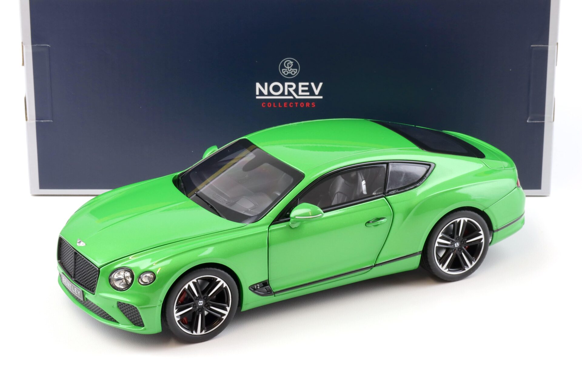 ID 96548 orig.jpg 1:18 Norev Bentley Continental GT Coupe 2018 Apple green