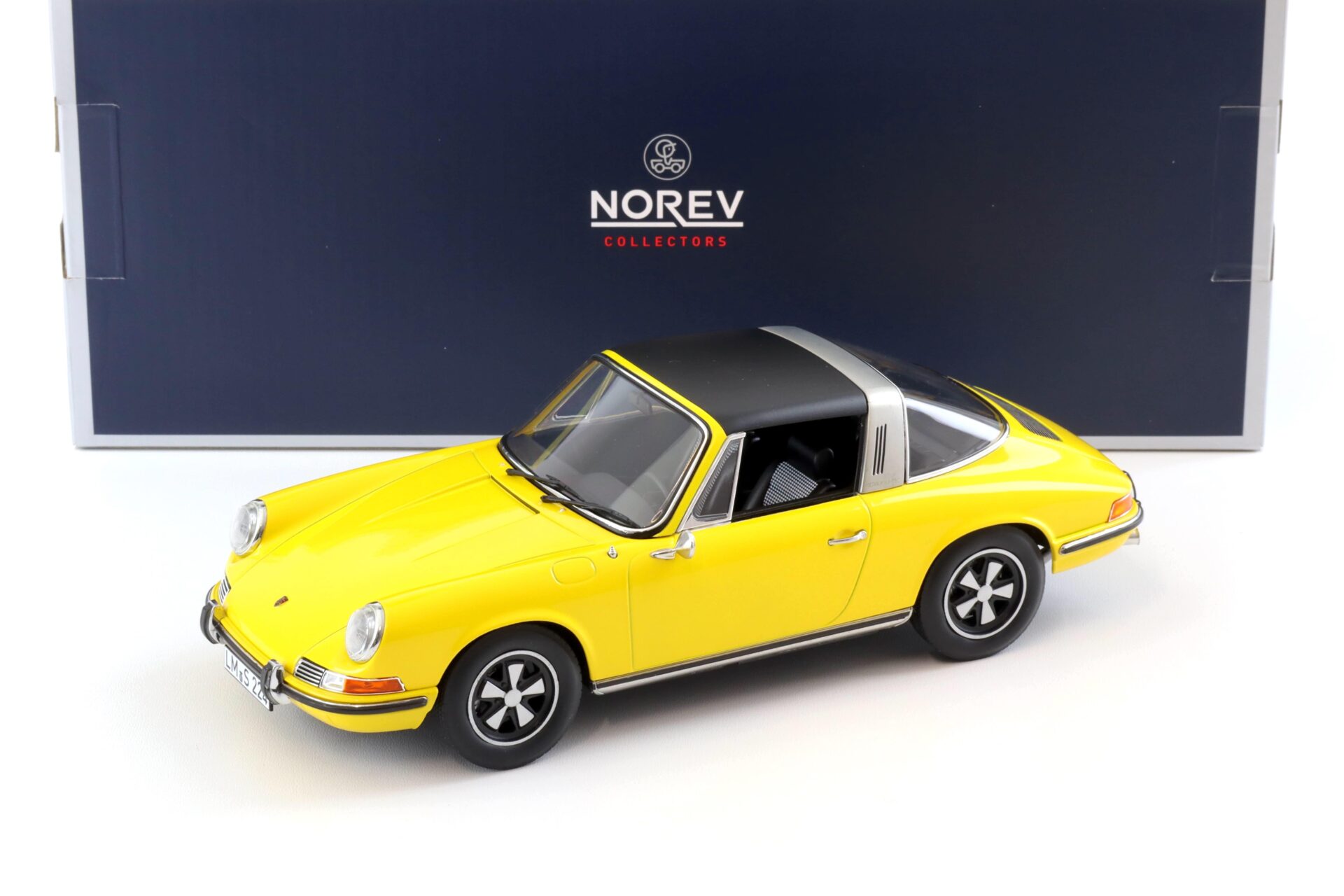 1:18 Norev Porsche 911 E Targa 1969 yellow 187643