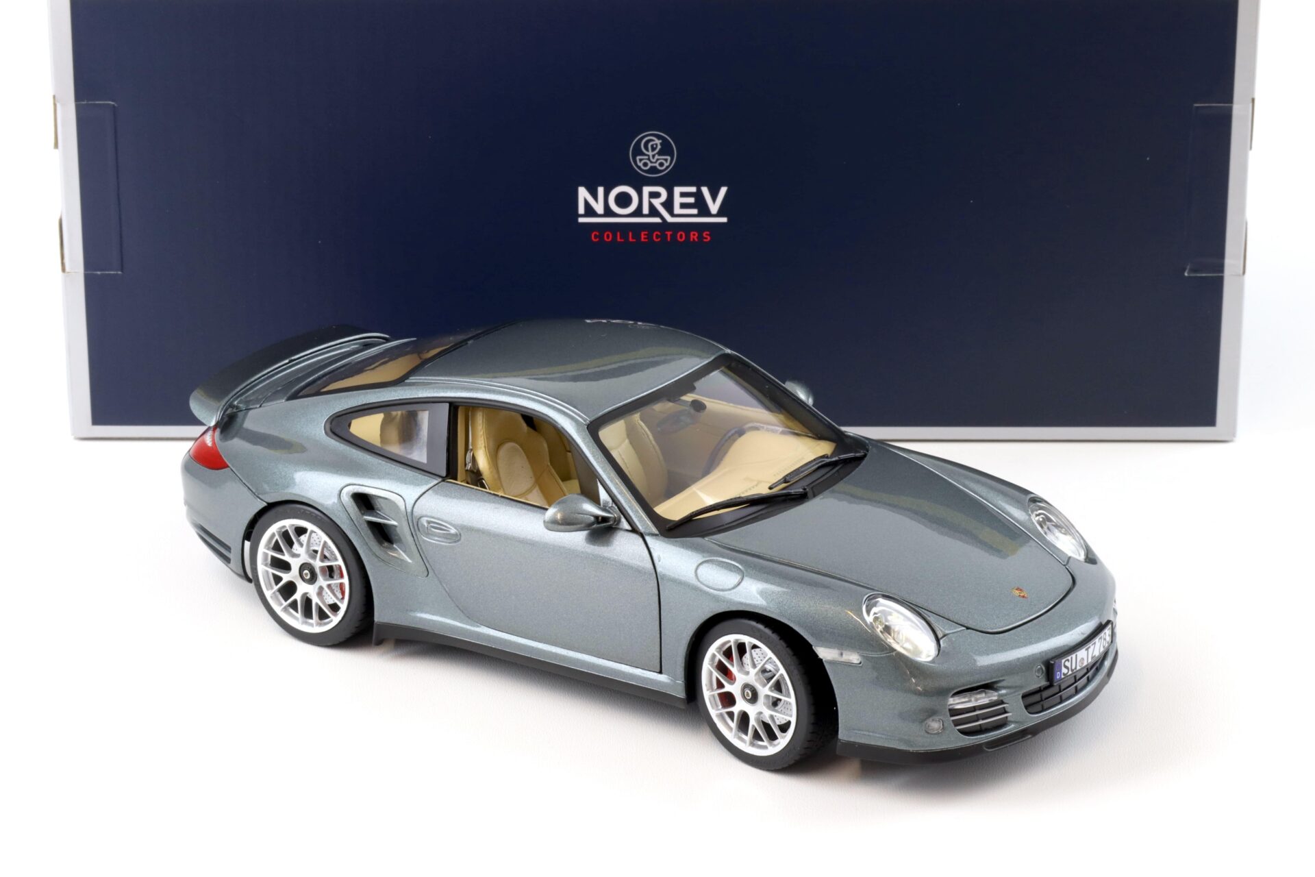 1:18 Norev Porsche 911 (997) Turbo Coupe grey metallic 2010