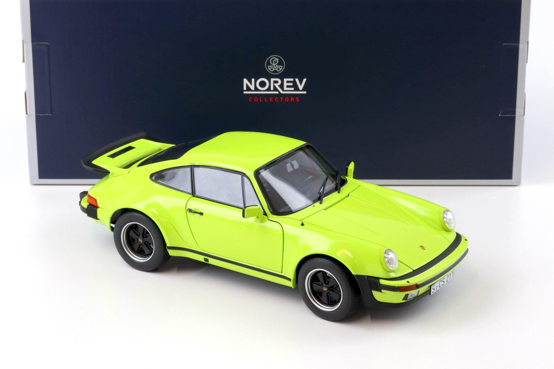 1:18 Norev Porsche 911 930 Turbo 3.0 Coupe 1976 light green 187666