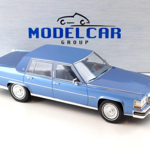 1:18 MCG 1982 Cadillac Fleetwood Brougham blue metallic