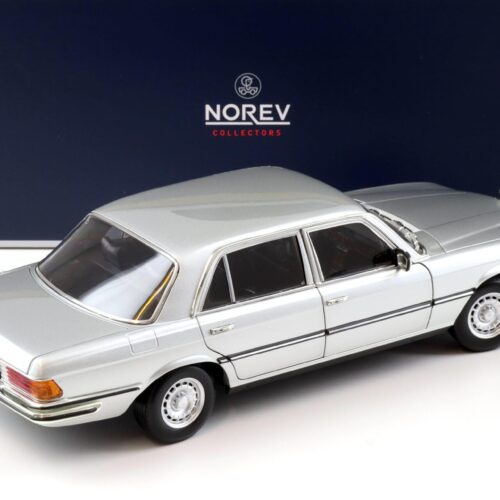 1:18 Norev Mercedes 450 SEL 6.9 Limousine silver metallic 1976 - Image 3