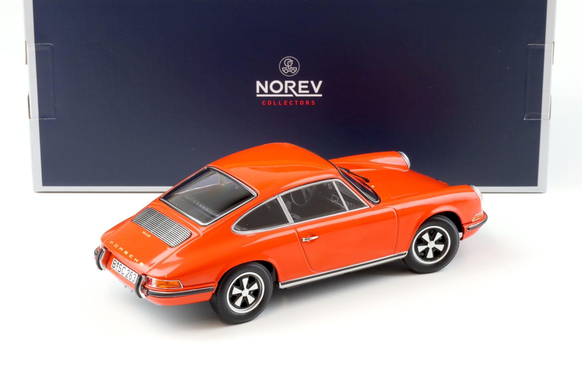 1:18 Norev Porsche 911 E Coupe 1969 orange