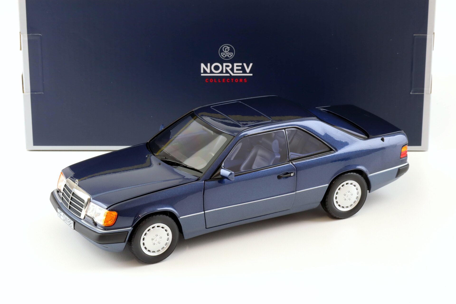ID 96993 orig.jpg 1:18 Norev Mercedes 300 CE-24 Coupe 1990 nautical blue - Limited 1000 pcs.