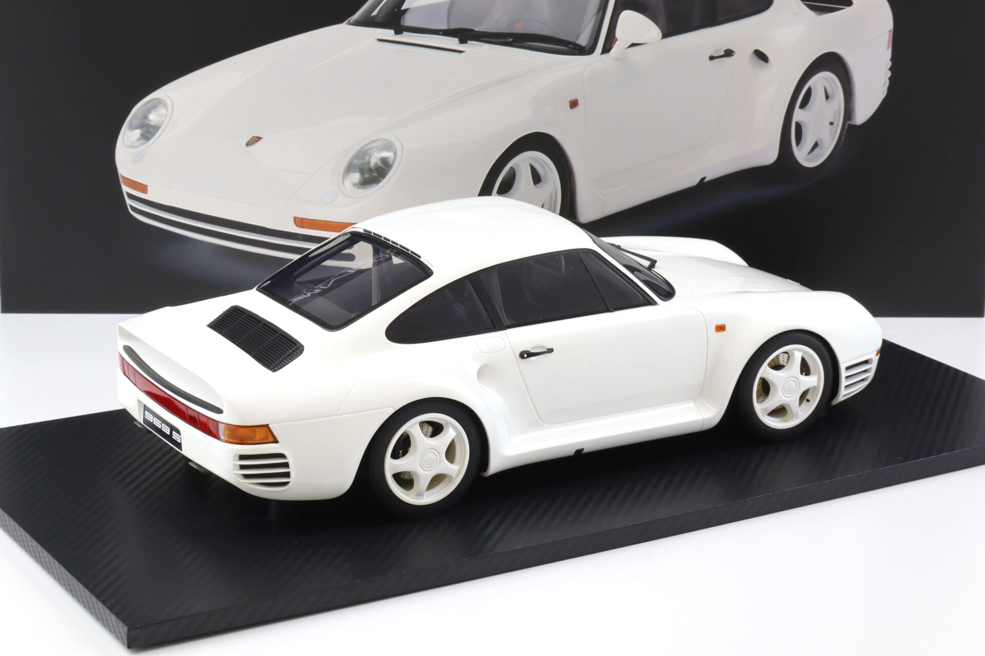 1:12 TSM Model Porsche 959 Sport Coupe Grand Prix white 1983