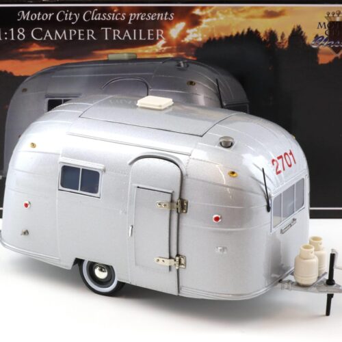 1:18 Motor City Classics Bowlus Teller Airstream Camper Wohnwagen silver 88101