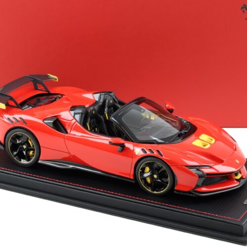 1:18 MR Collection Ferrari SF90 XX Stradale Spider Rosso Scuderia with display - Limited 99 pcs.