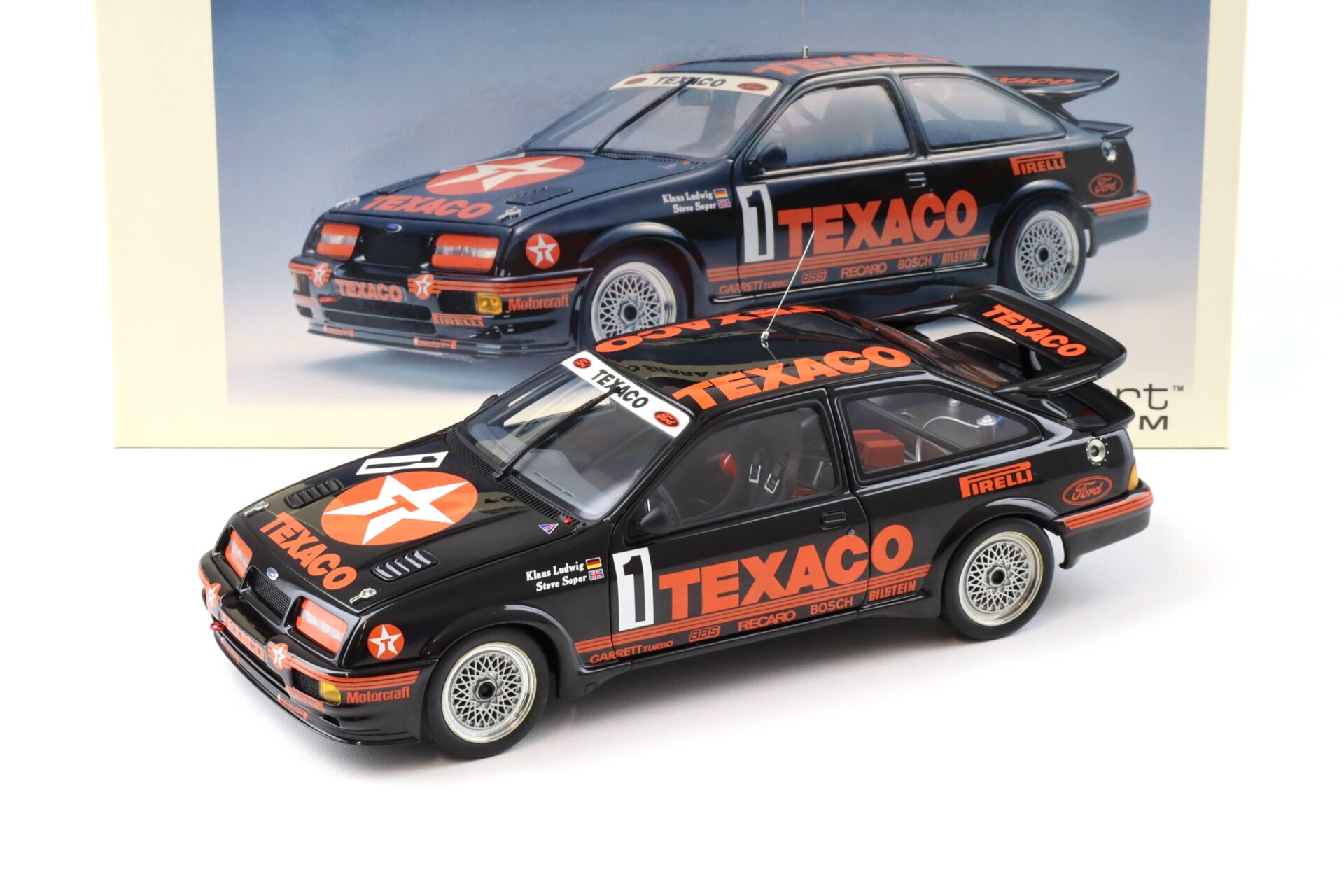 1:18 AUTOart Ford Sierra Cosworth Group A 1987 TEXACO #1 Ludwig/ Soper 88711