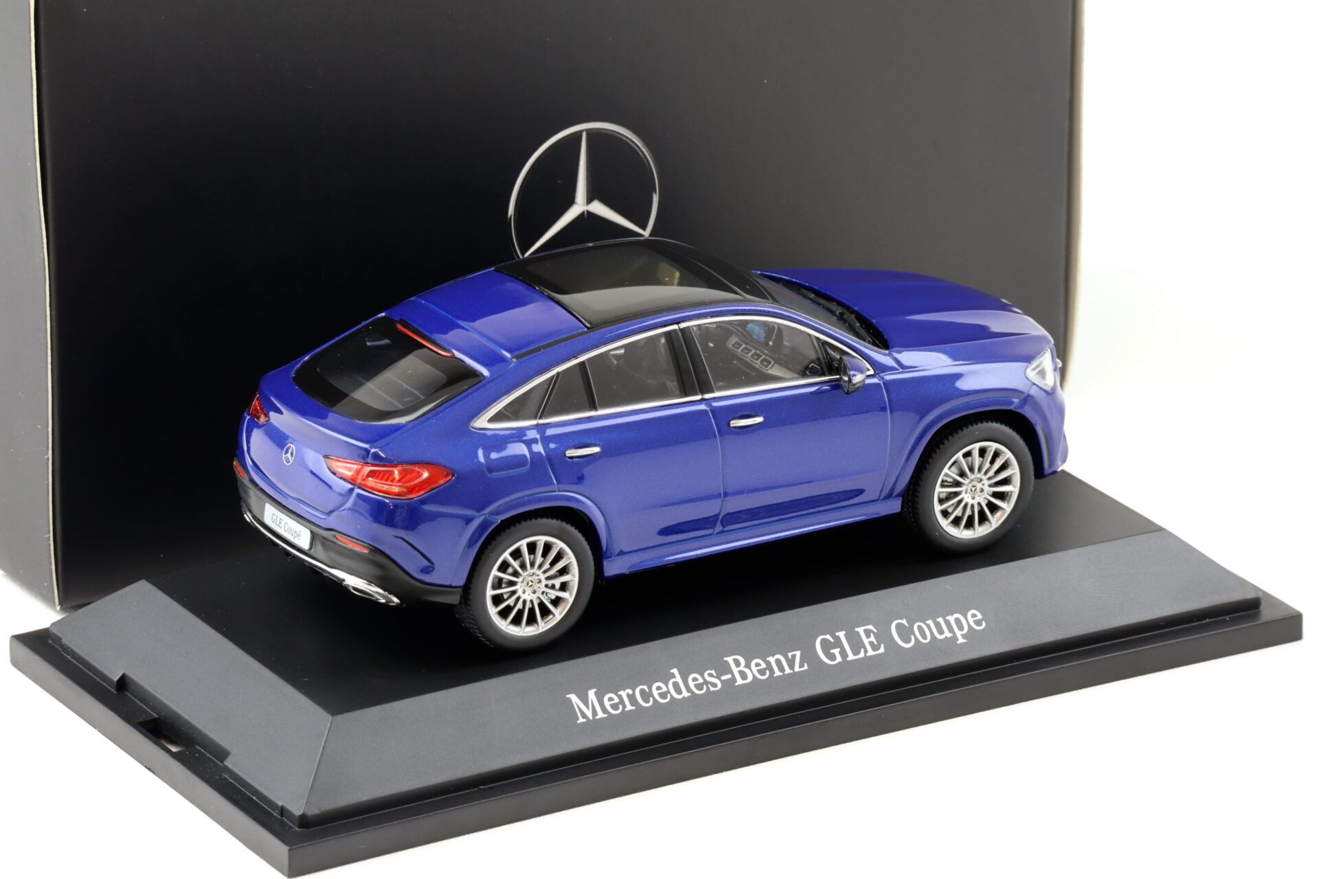 1:43 iScale Mercedes GLE Coupe C167 AMG Line 2020 brilliant blue DEALER VERSION