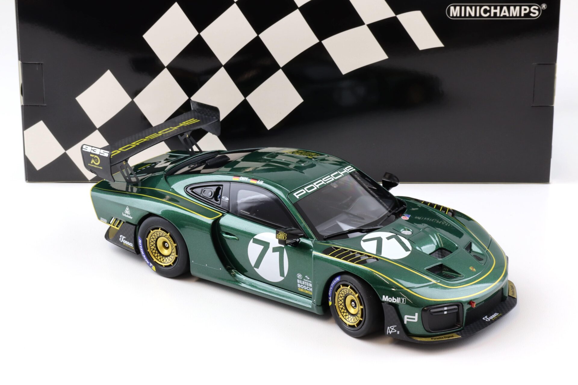 1:18 Minichamps Porsche 935/19 Tenner Racing 2019 #71 dark green
