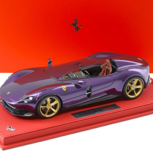 1:18 BBR Ferrari Monza SP1 Hong Kong Violet with red base - Limited 28 pcs.