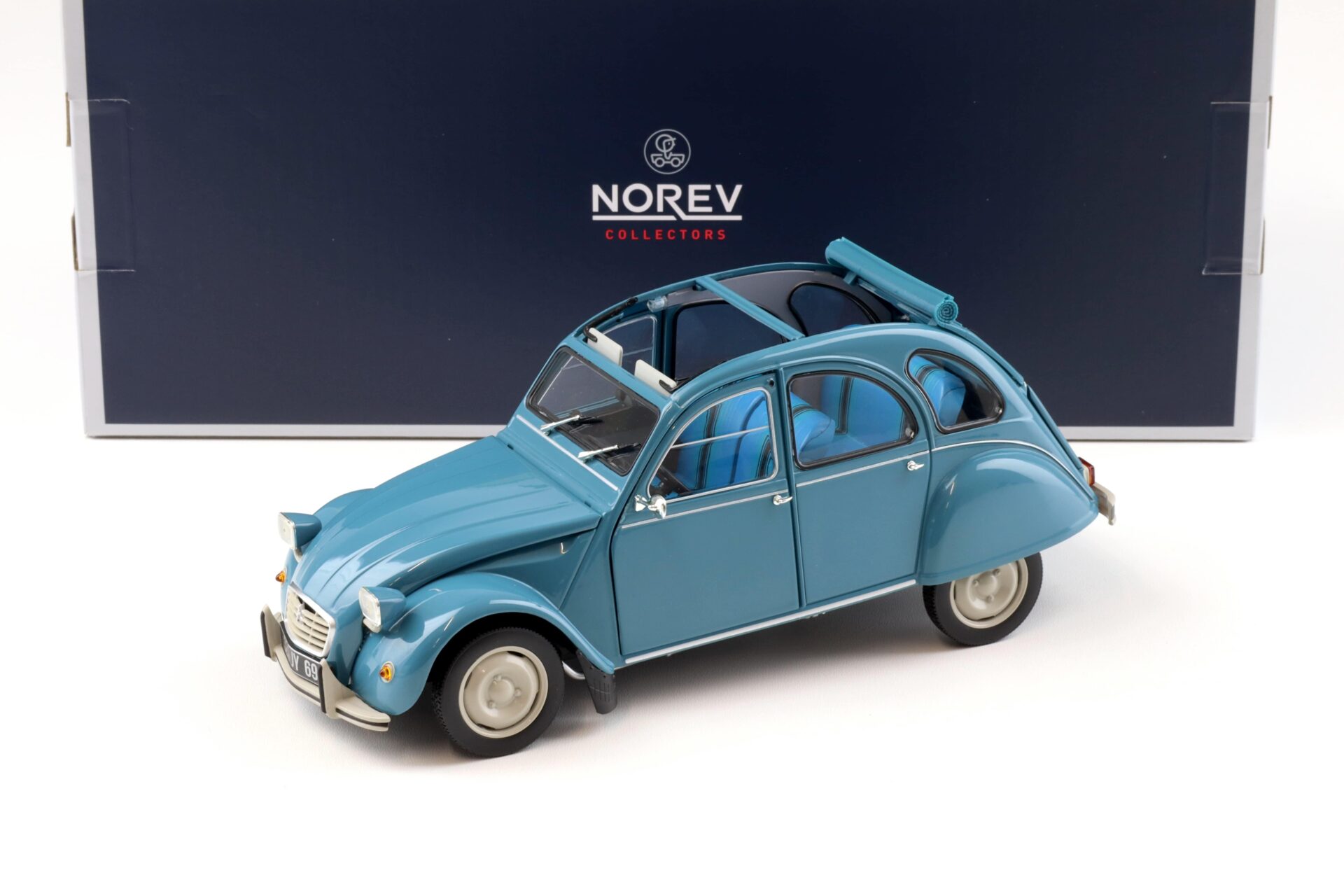 1:18 Norev Citroen 2CV 6 Club 1982 Lagune blue 181492