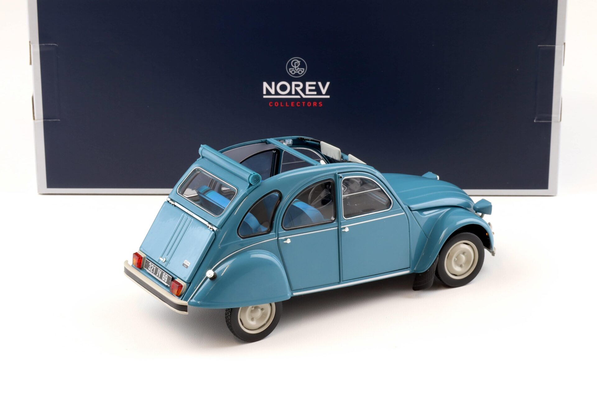 1:18 Norev Citroen 2CV 6 Club 1982 Lagune blue 181492