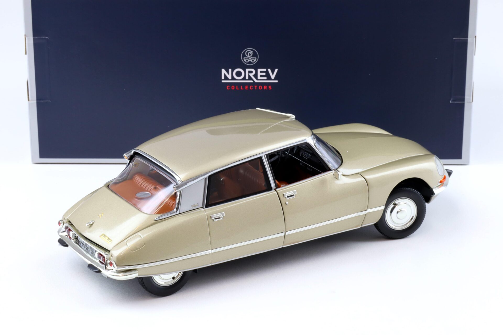 1:18 Norev Citroen DS 23 Pallas 1973 Tholonet beige - 181581