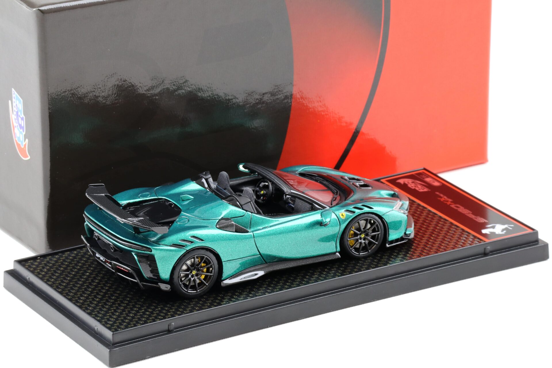 1:43 BBR Ferrari SF90 XX Spider Green Jewel/ carbon rims - Limited 60 pcs.