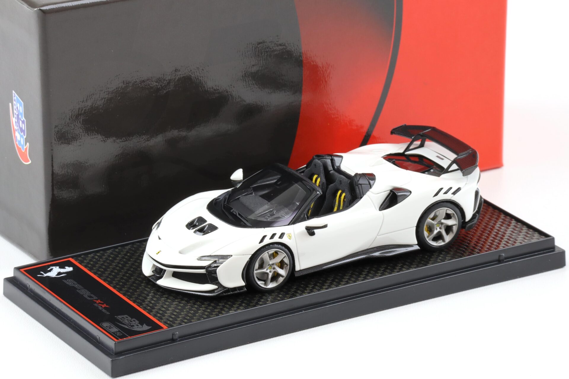 1:43 BBR Ferrari SF90 XX Spider Bianco Cervino white - Limited 50 pcs.