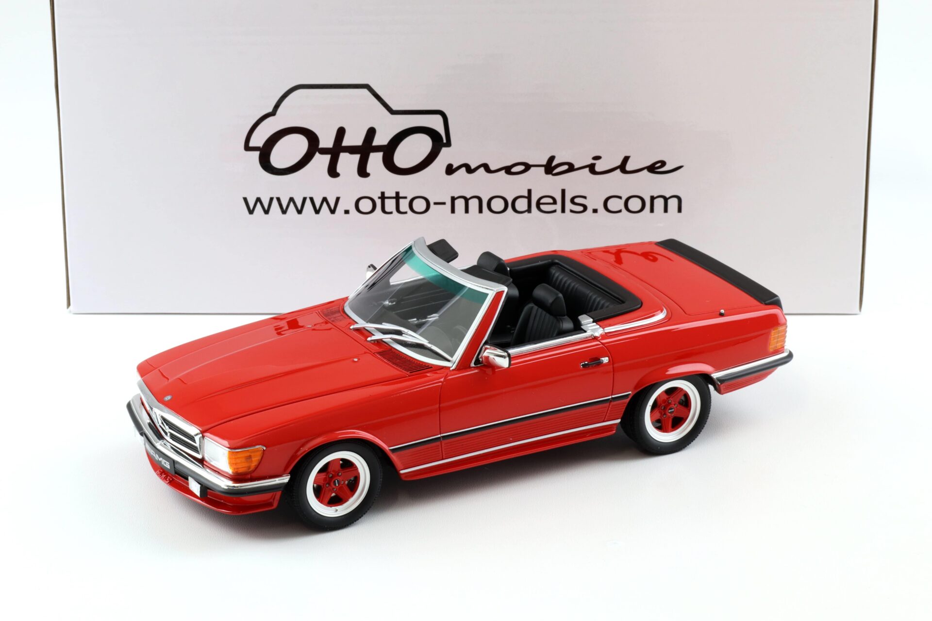 1:18 OTTO mobile OT962 Mercedes 500SL AMG R107 Convertible 1986 red