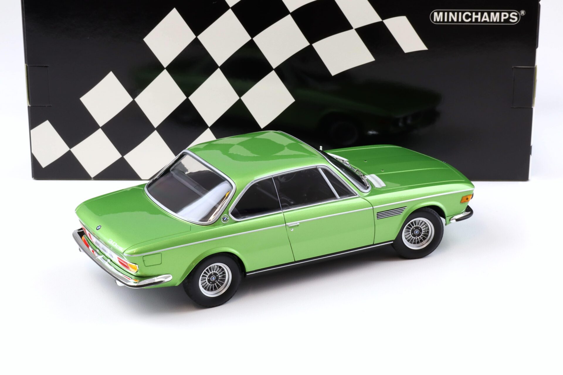 1:18 Minichamps BMW 3.0 CSL Coupe 1971 (E9) green metallic