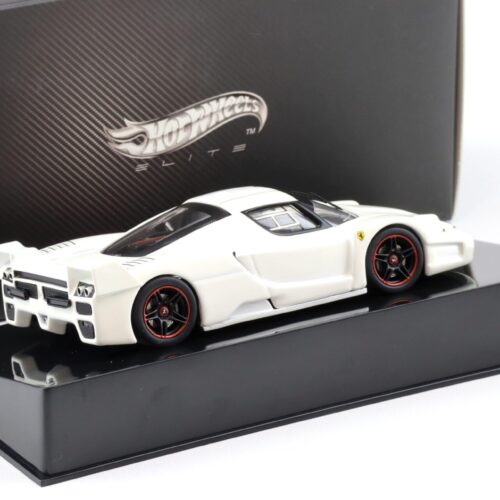 1:43 Hot Wheels Elite Ferrari FXX pearl white mica N5610