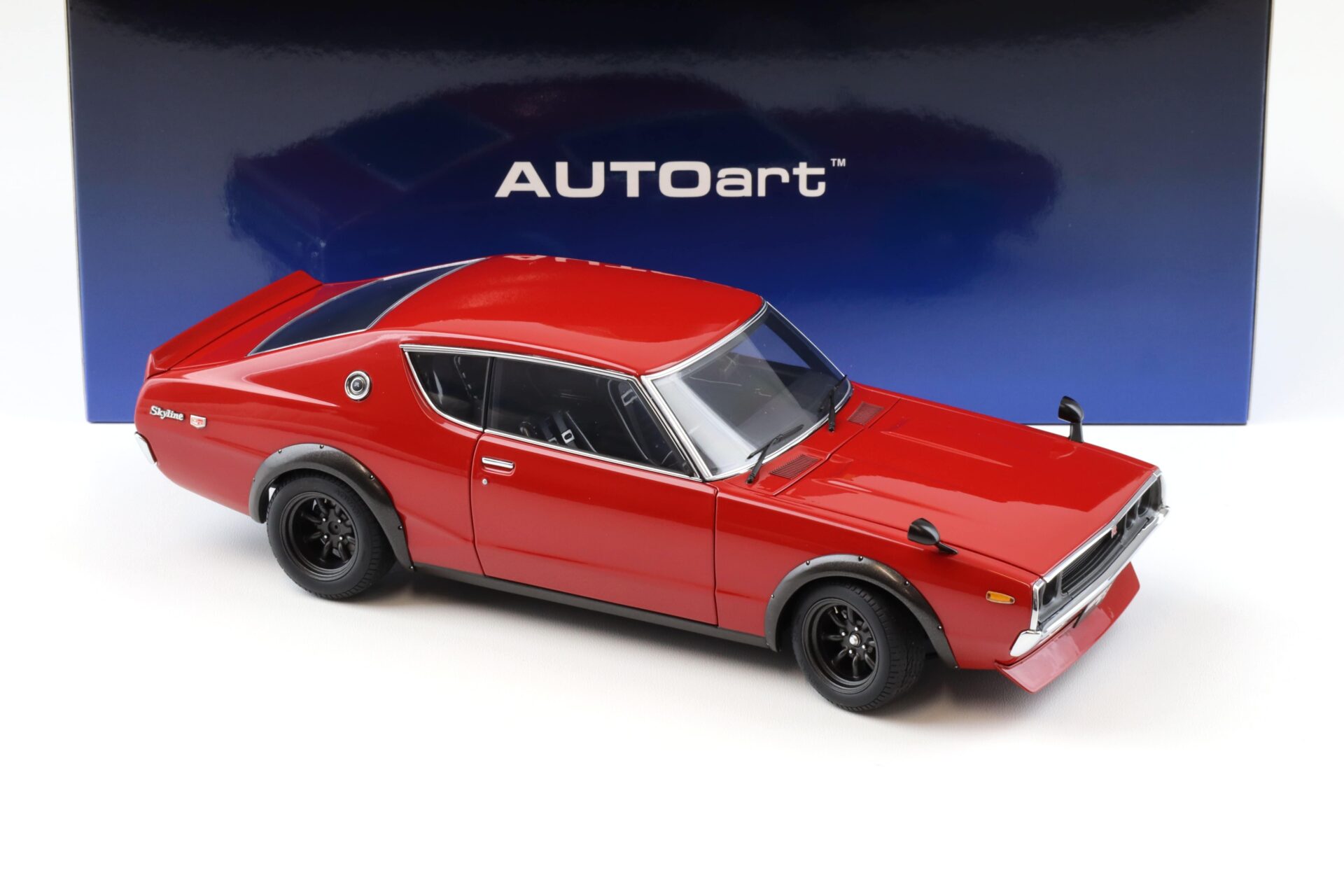 1:18 AUTOart Nissan Skyline 2000 GT-R (KPGC110) Tuned Version red 77467
