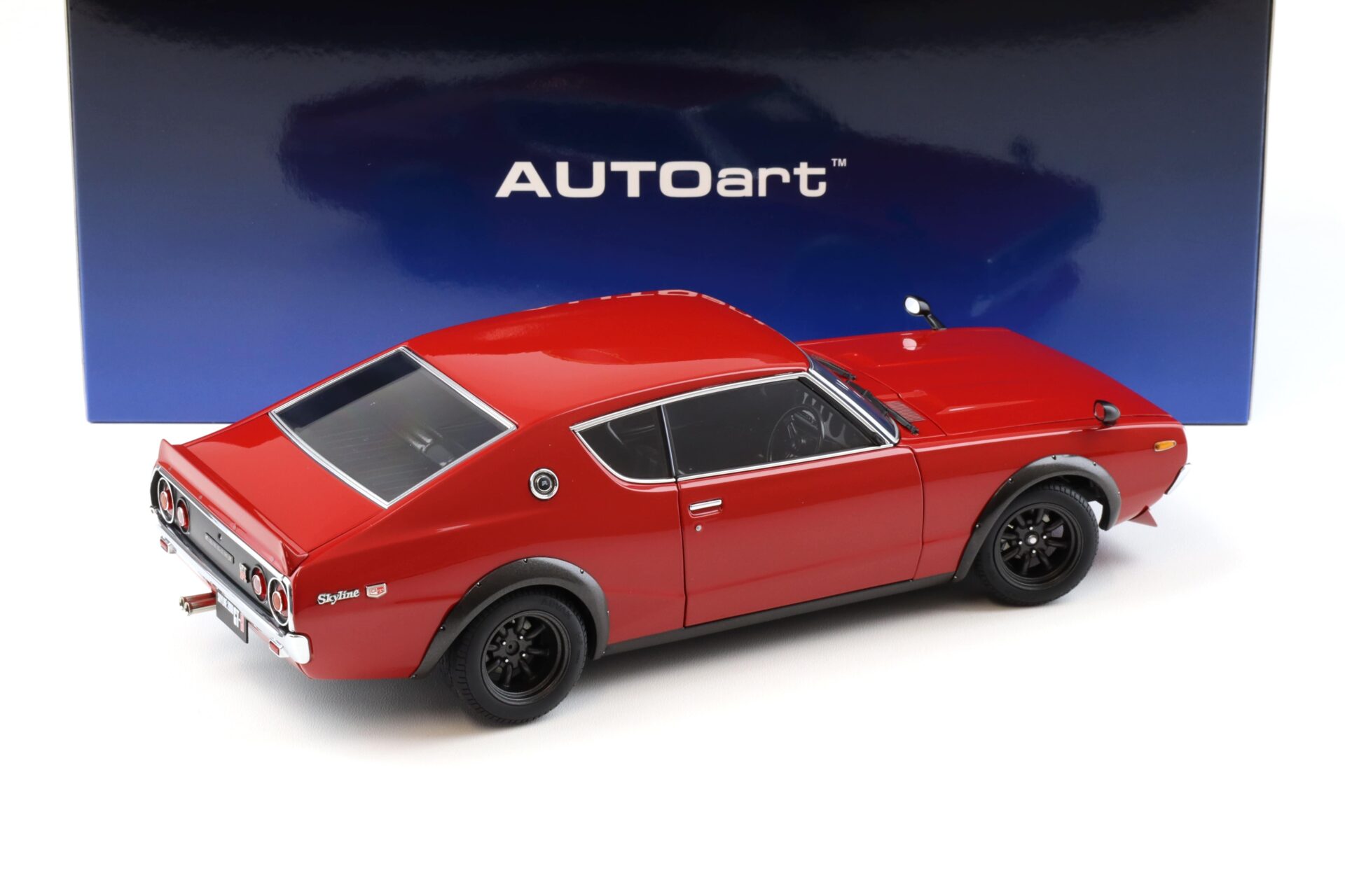 1:18 AUTOart Nissan Skyline 2000 GT-R (KPGC110) Tuned Version red 77467