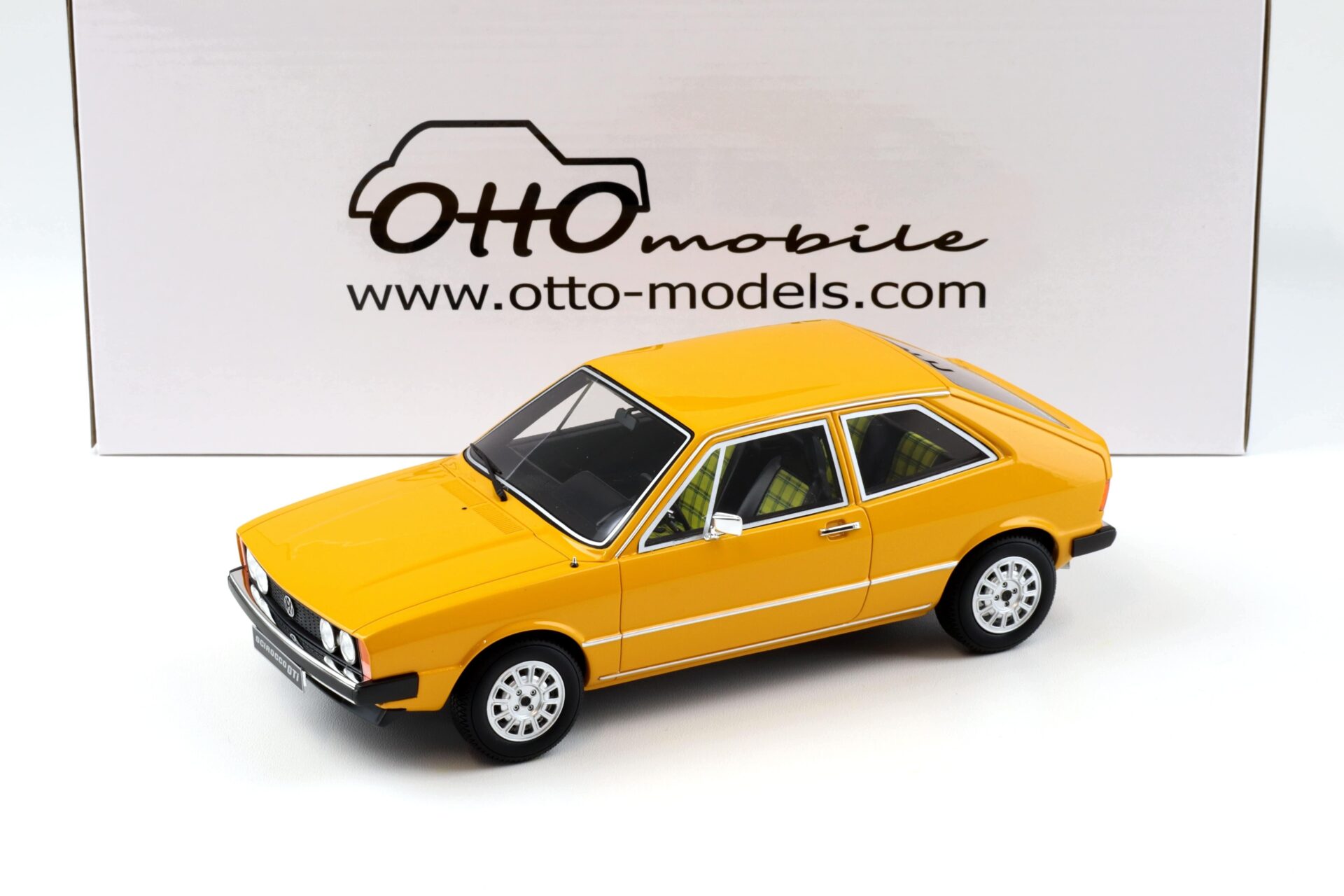 1:18 OTTO mobile OT467 VW Scirocco GTI MK1 Marino yellow 1977